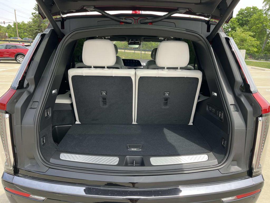 new 2026 Cadillac VISTIQ car, priced at $81,630