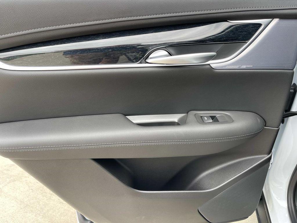 new 2026 Cadillac XT5 car, priced at $60,595