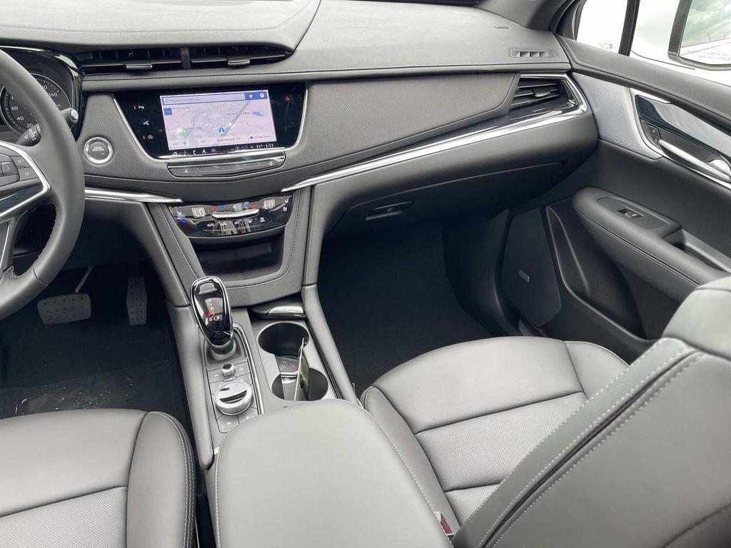 new 2026 Cadillac XT5 car, priced at $60,595