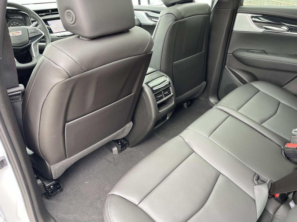 new 2026 Cadillac XT5 car, priced at $60,595