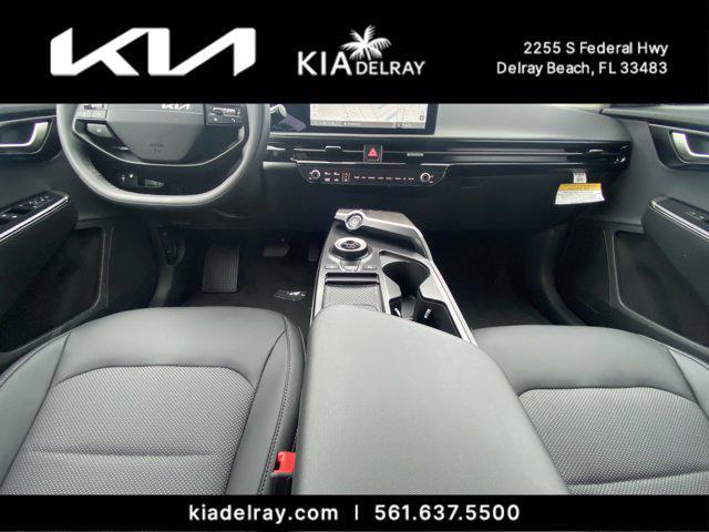new 2025 Kia EV6 car, priced at $54,072