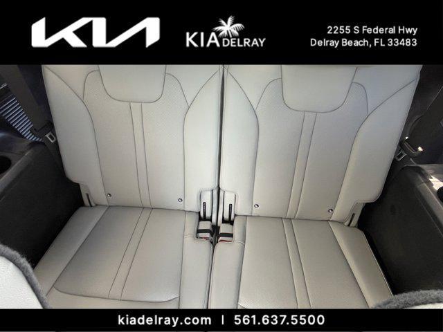 new 2025 Kia Sorento Hybrid car, priced at $41,633