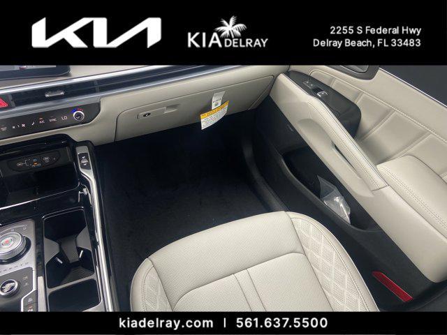 new 2025 Kia Sorento Plug-In Hybrid car, priced at $50,346