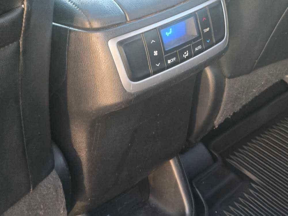 used 2019 Toyota Highlander car, priced at $22,500