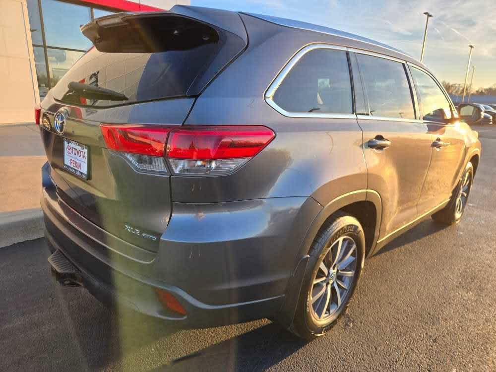 used 2019 Toyota Highlander car, priced at $22,500