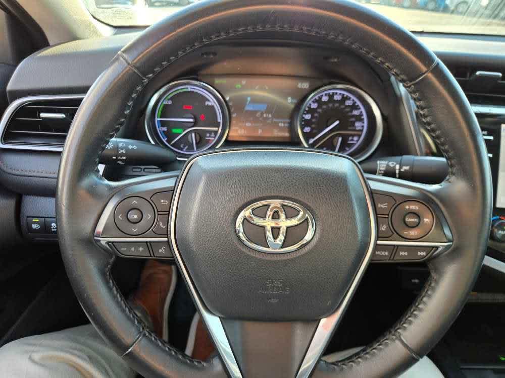 used 2020 Toyota Camry Hybrid car, priced at $20,500