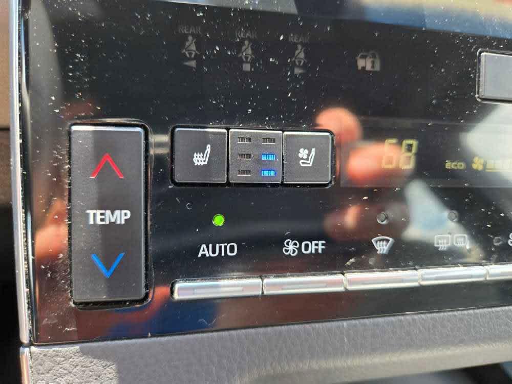 used 2019 Toyota Avalon Hybrid car, priced at $22,500