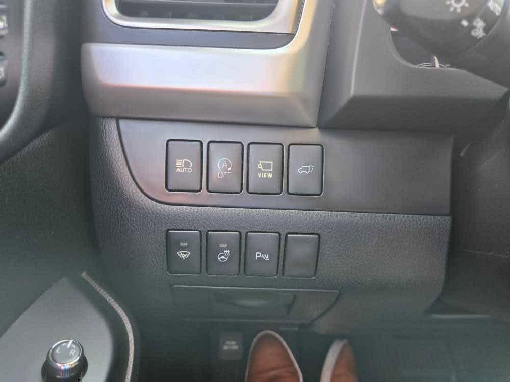 used 2018 Toyota Highlander car, priced at $26,500