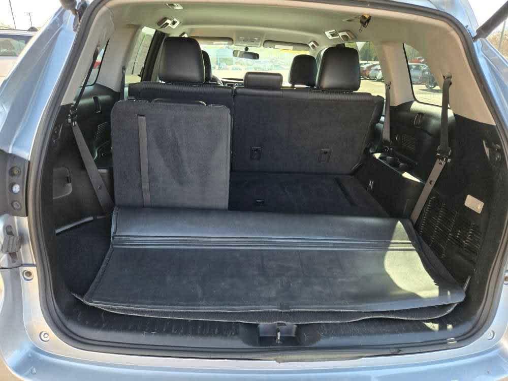 used 2016 Toyota Highlander car, priced at $14,500