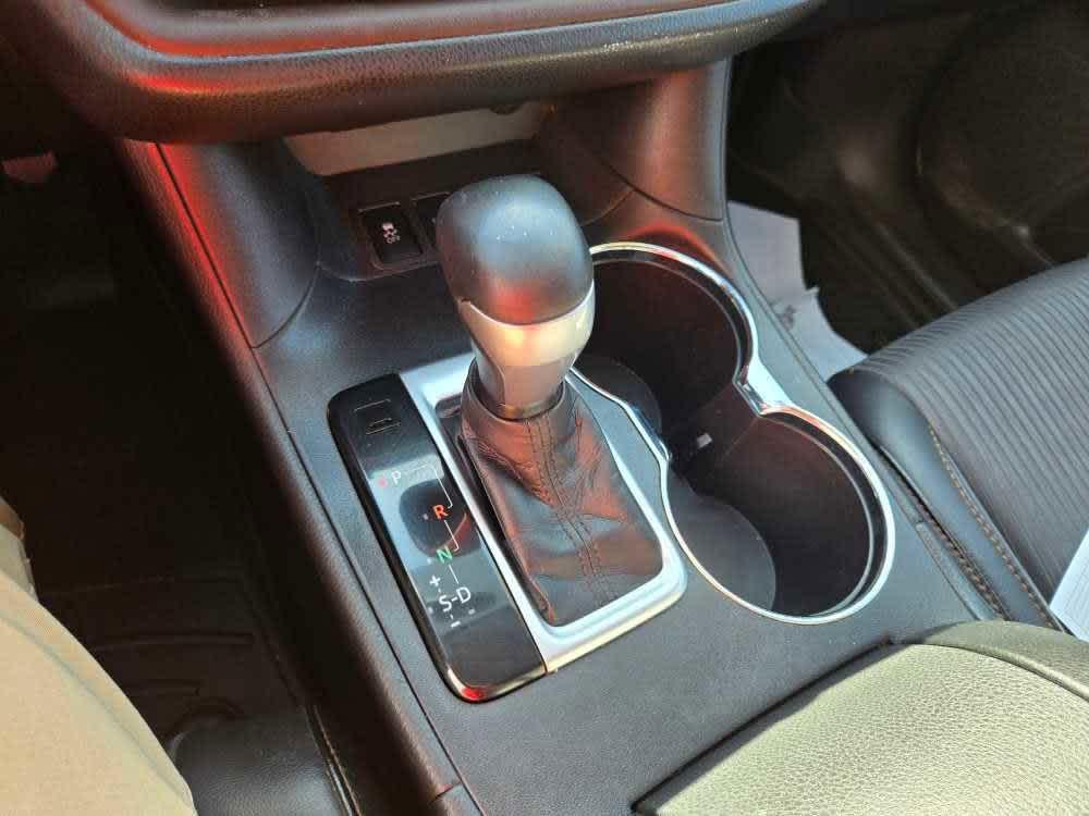 used 2016 Toyota Highlander car, priced at $14,500