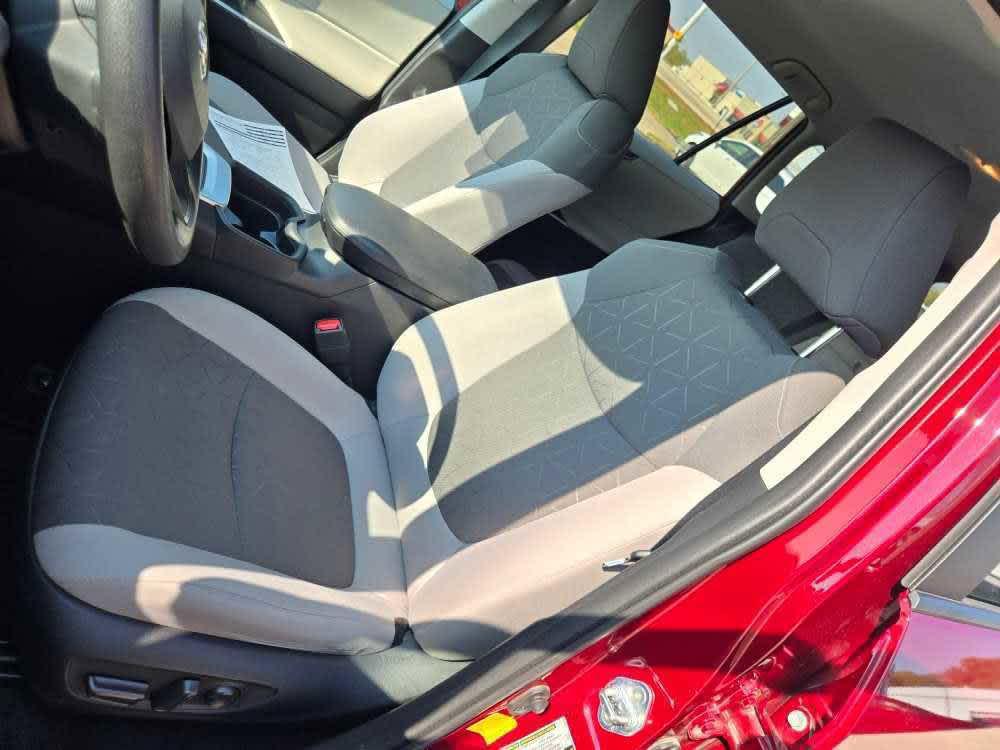 used 2021 Toyota RAV4 Hybrid car, priced at $31,000