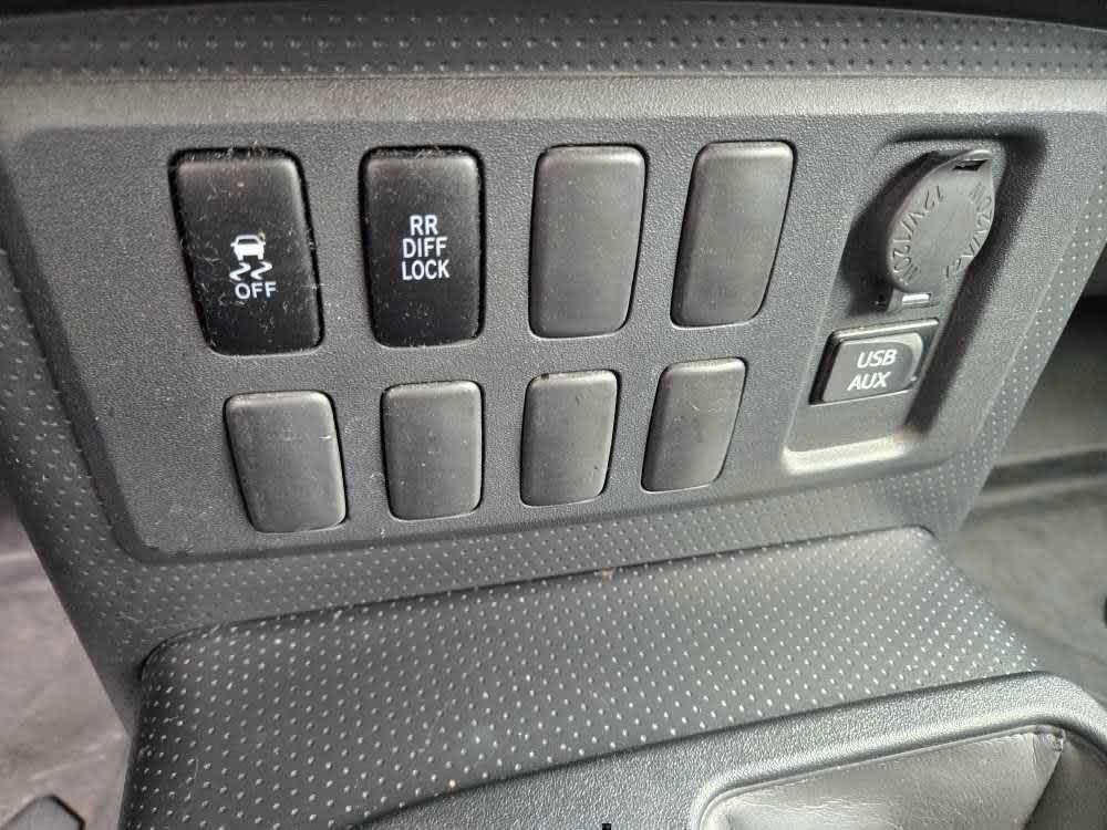 used 2011 Toyota FJ Cruiser car, priced at $20,000