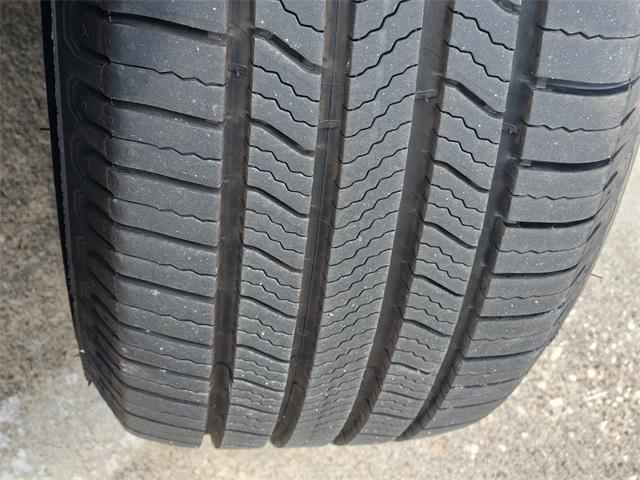 used 2022 Toyota Highlander car, priced at $32,693