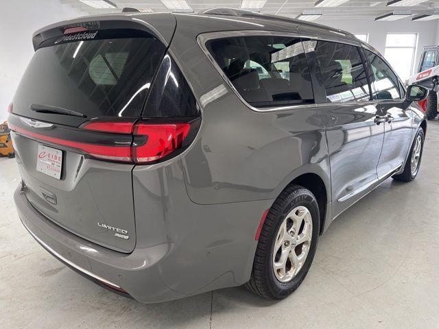 used 2021 Chrysler Pacifica car, priced at $28,350