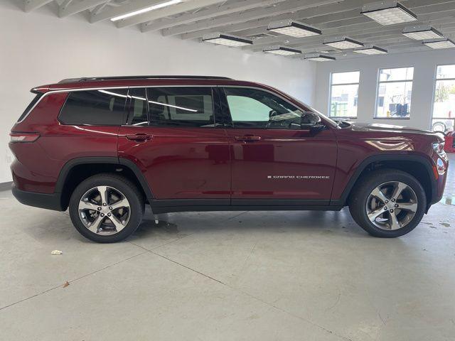 new 2026 Jeep Grand Cherokee L car, priced at $42,234