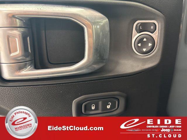 new 2026 Jeep Wrangler car, priced at $51,960