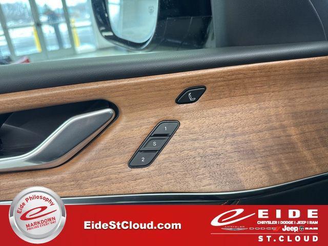 new 2025 Jeep Grand Cherokee L car, priced at $63,072