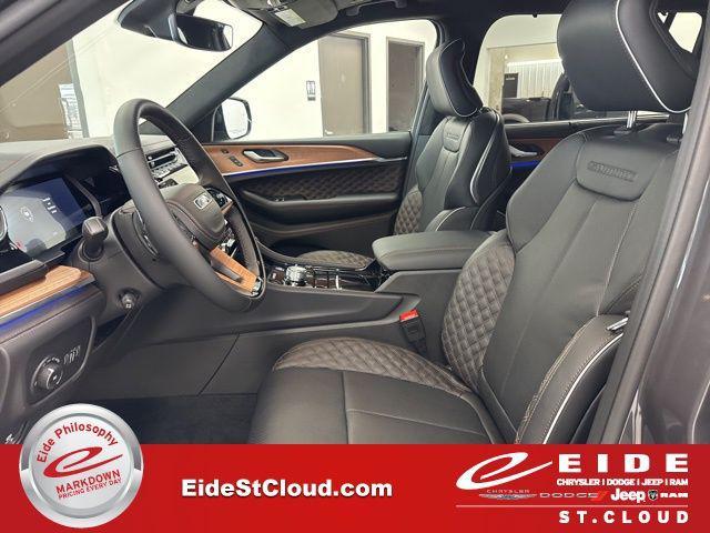 new 2025 Jeep Grand Cherokee L car, priced at $63,072