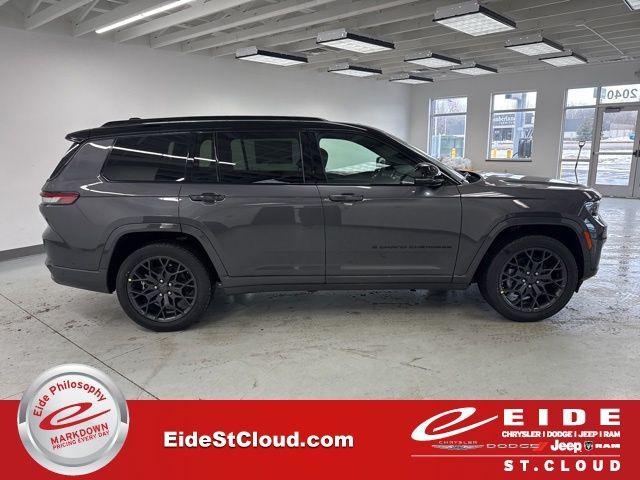 new 2025 Jeep Grand Cherokee L car, priced at $63,072