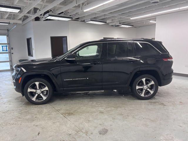 used 2023 Jeep Grand Cherokee car, priced at $30,500