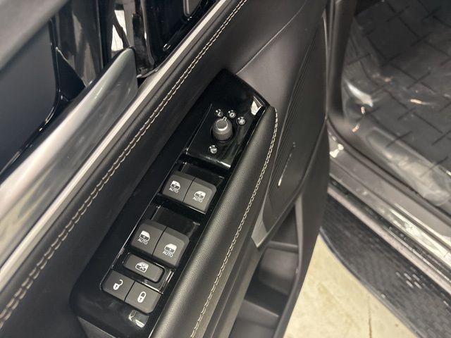 new 2026 Jeep Grand Wagoneer L car, priced at $79,582