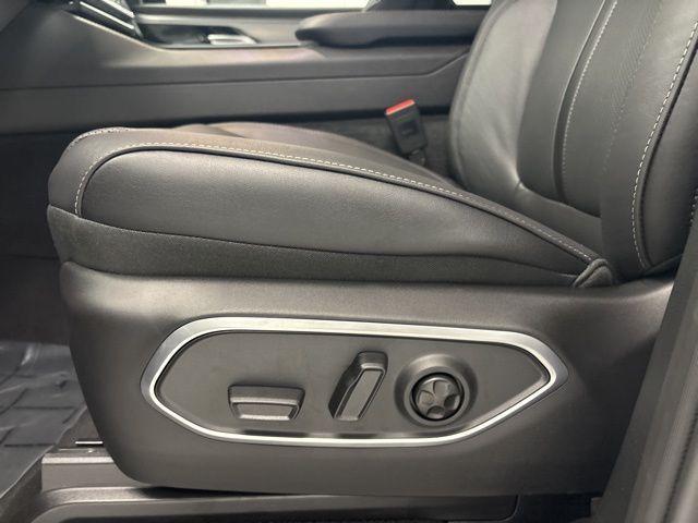 new 2026 Jeep Grand Wagoneer L car, priced at $79,582