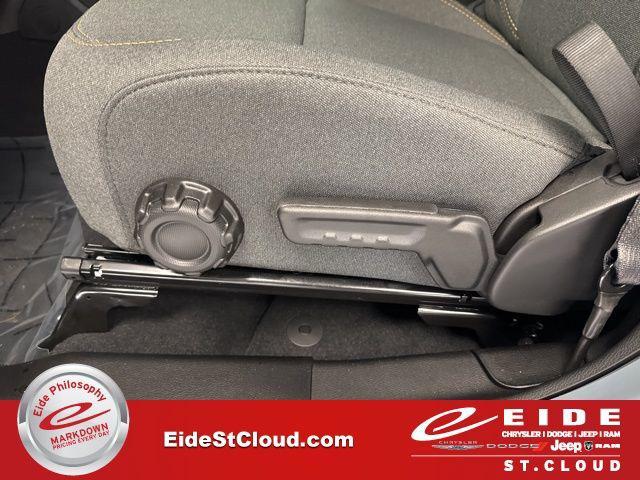 new 2026 Jeep Gladiator car, priced at $47,321