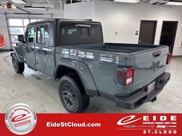 new 2026 Jeep Gladiator car, priced at $47,321