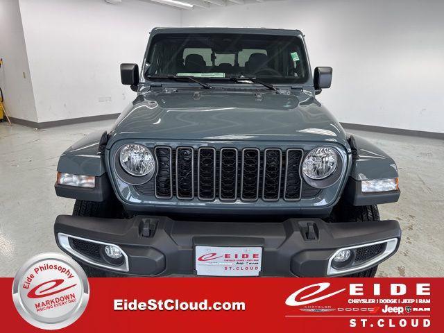 new 2026 Jeep Gladiator car, priced at $47,321