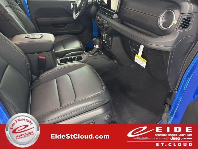 new 2025 Jeep Wrangler car, priced at $63,618