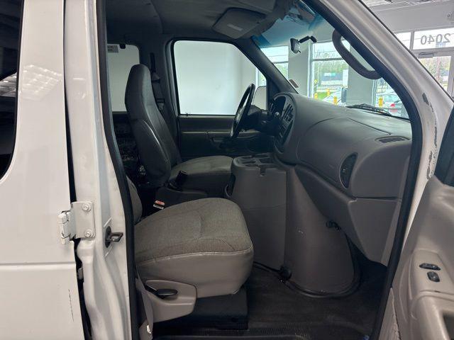 used 2001 Ford E350 Super Duty car, priced at $4,850