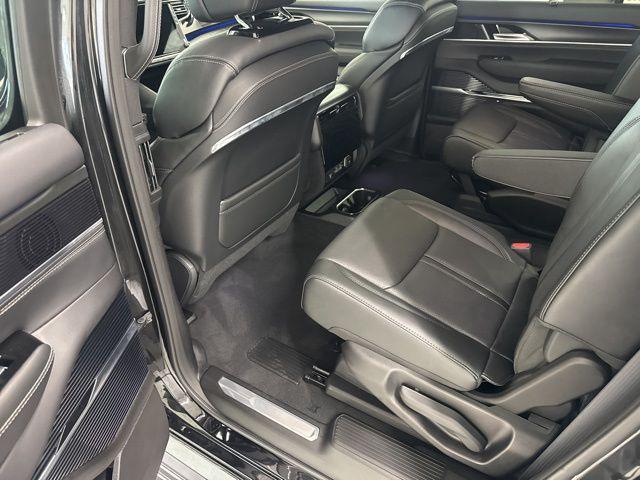 new 2026 Jeep Grand Wagoneer L car, priced at $97,367