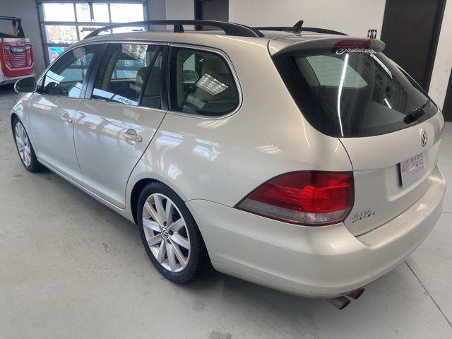 used 2012 Volkswagen Jetta SportWagen car, priced at $5,000