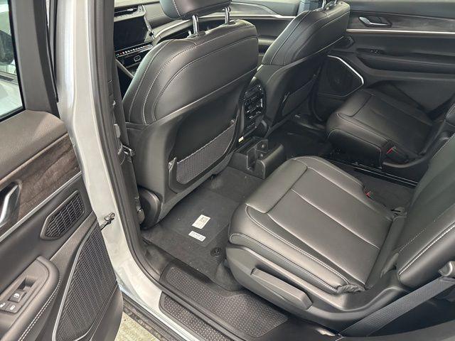new 2026 Jeep Grand Cherokee L car, priced at $43,159