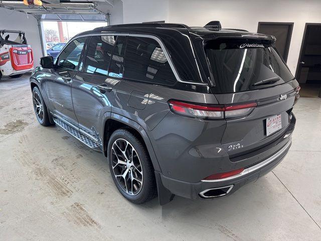 used 2024 Jeep Grand Cherokee car, priced at $44,500