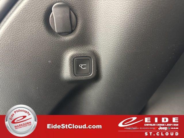 new 2026 Jeep Compass car, priced at $33,994