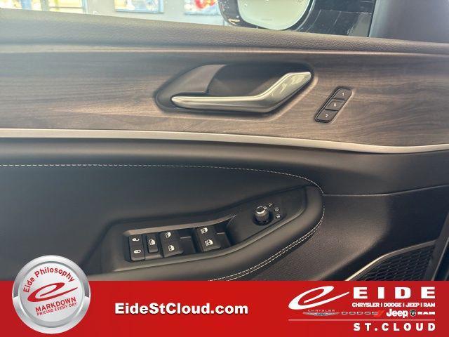 new 2026 Jeep Grand Cherokee L car, priced at $55,354