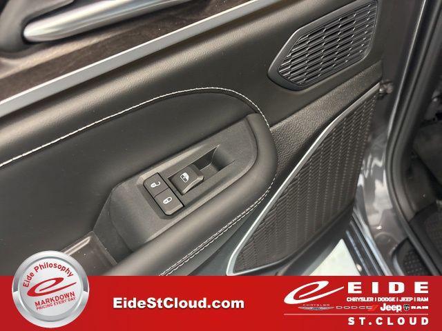 new 2026 Jeep Grand Cherokee L car, priced at $55,354