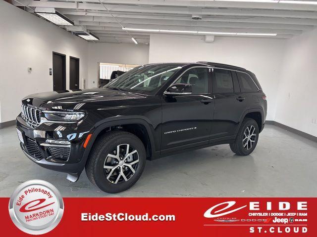 new 2025 Jeep Grand Cherokee car, priced at $43,960