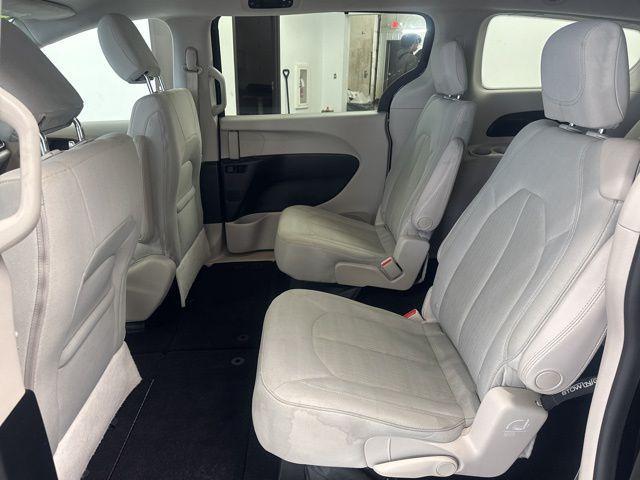 used 2017 Chrysler Pacifica car, priced at $7,000