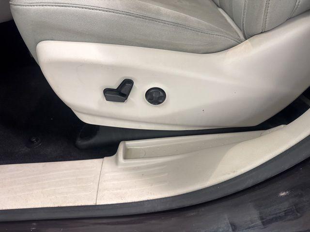 used 2017 Chrysler Pacifica car, priced at $7,000