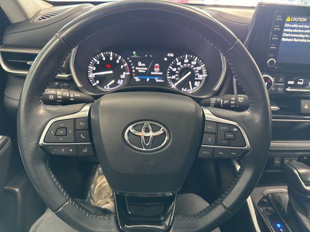 2021 Blizzard Pearl Toyota Highlander