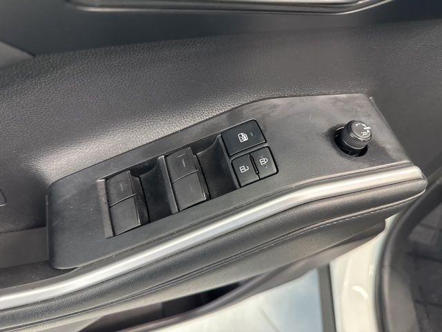2021 Blizzard Pearl Toyota Highlander
