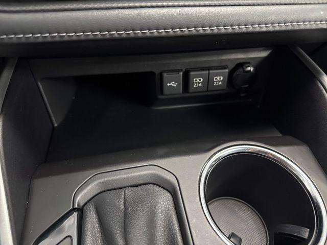 2021 Blizzard Pearl Toyota Highlander