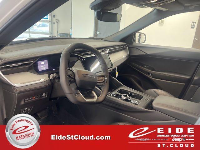 new 2026 Jeep Cherokee car, priced at $43,815