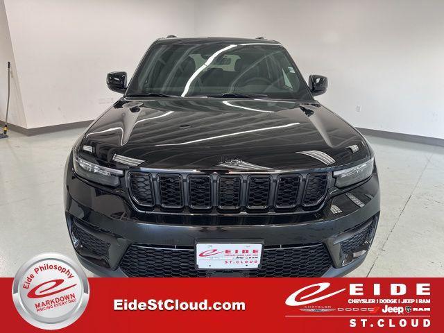 new 2025 Jeep Grand Cherokee car, priced at $40,913