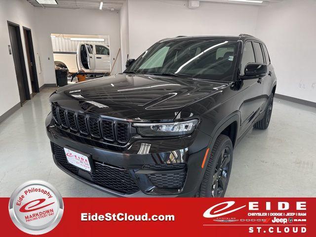 new 2025 Jeep Grand Cherokee car, priced at $40,913
