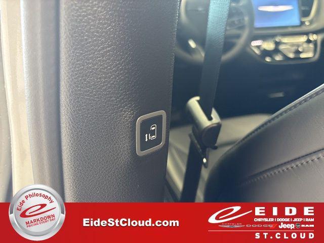 new 2026 Chrysler Pacifica car, priced at $45,276