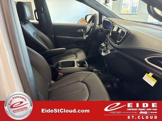 new 2026 Chrysler Pacifica car, priced at $45,276