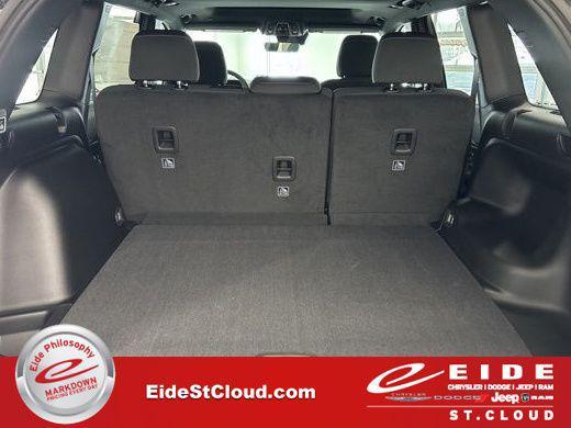 new 2025 Jeep Grand Cherokee car, priced at $37,256